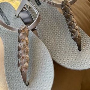 ipanema braid sandals